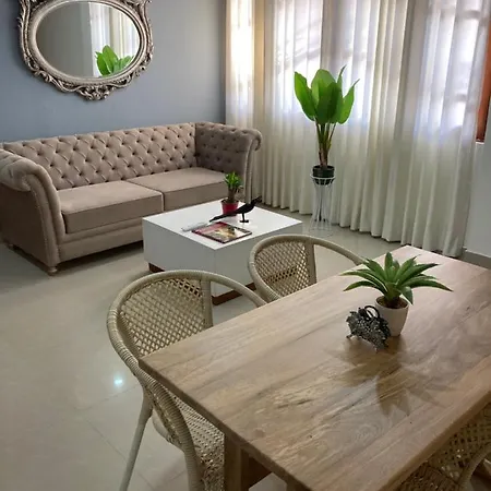 Apartamento Frente Al Aeropuerto * Cartagena