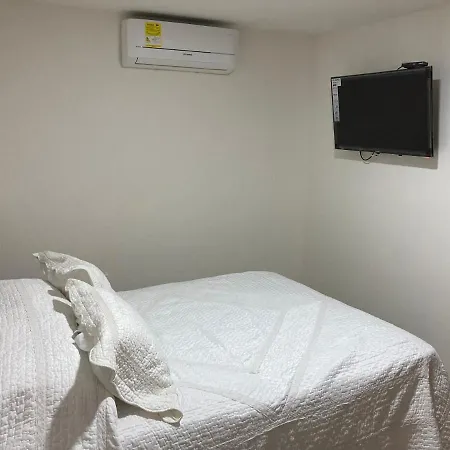 Apartamento Frente Al Aeropuerto Apartment Cartagena